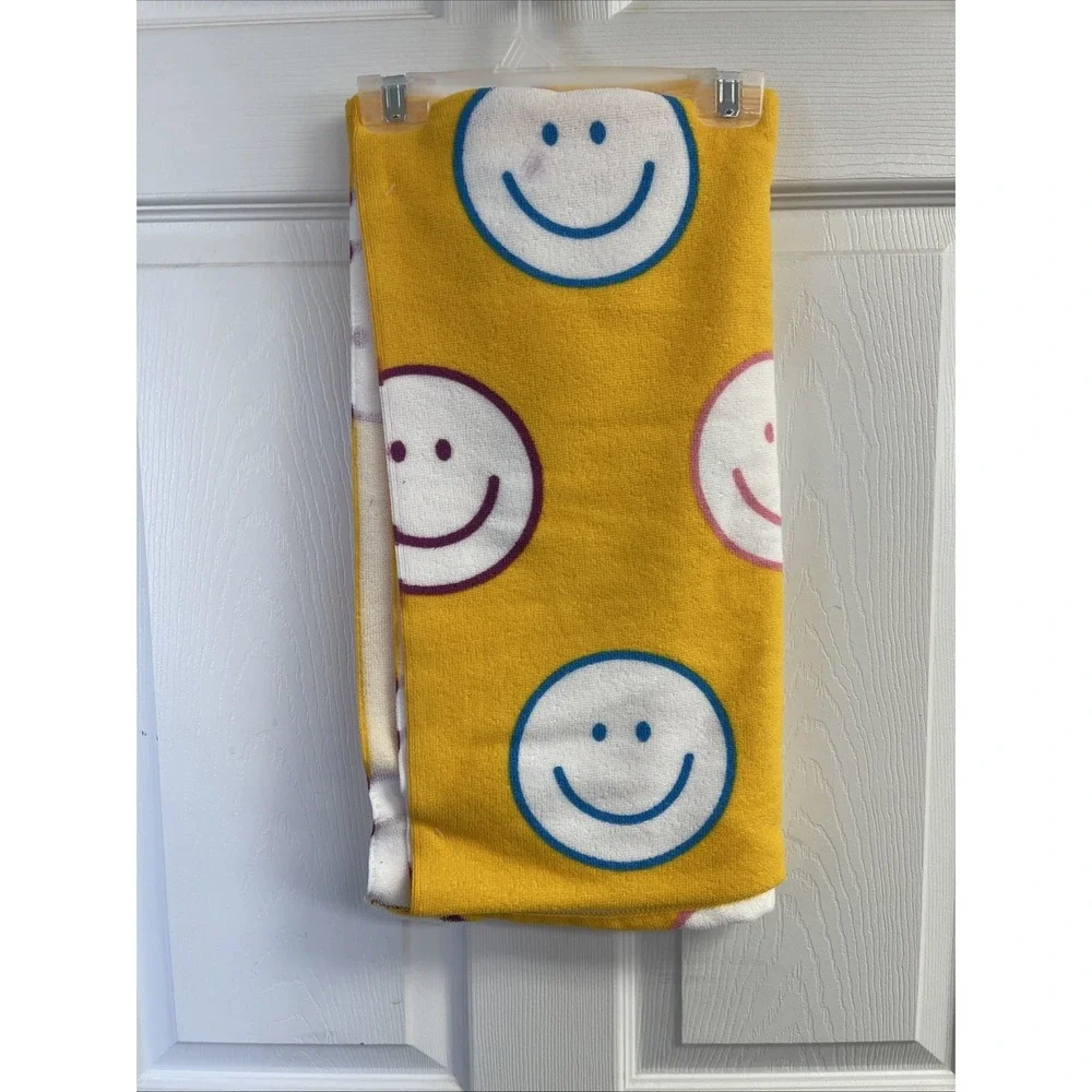 Smiley Face Beach Towel  28 X 58 Inches NEW Summer Sand